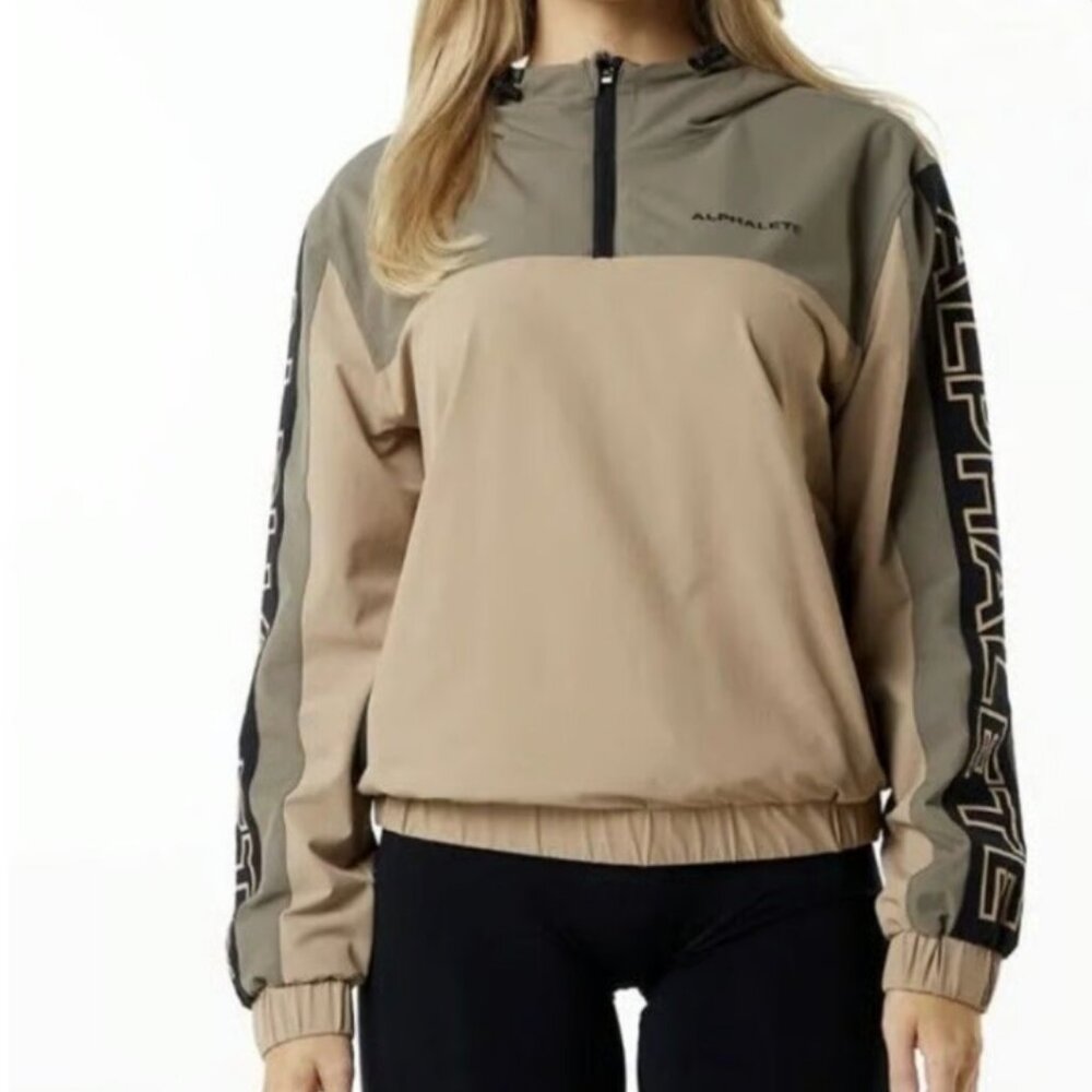 Alphalete Women's EXP Tech Hooded Windbreaker Desert Safari SIZE XS